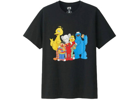 Kaws x Sesame Street Graphic S/S Color T (whole gang) - Black